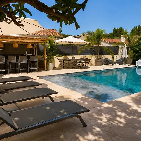 Californian With Pool And Beaches וילה אנטיב